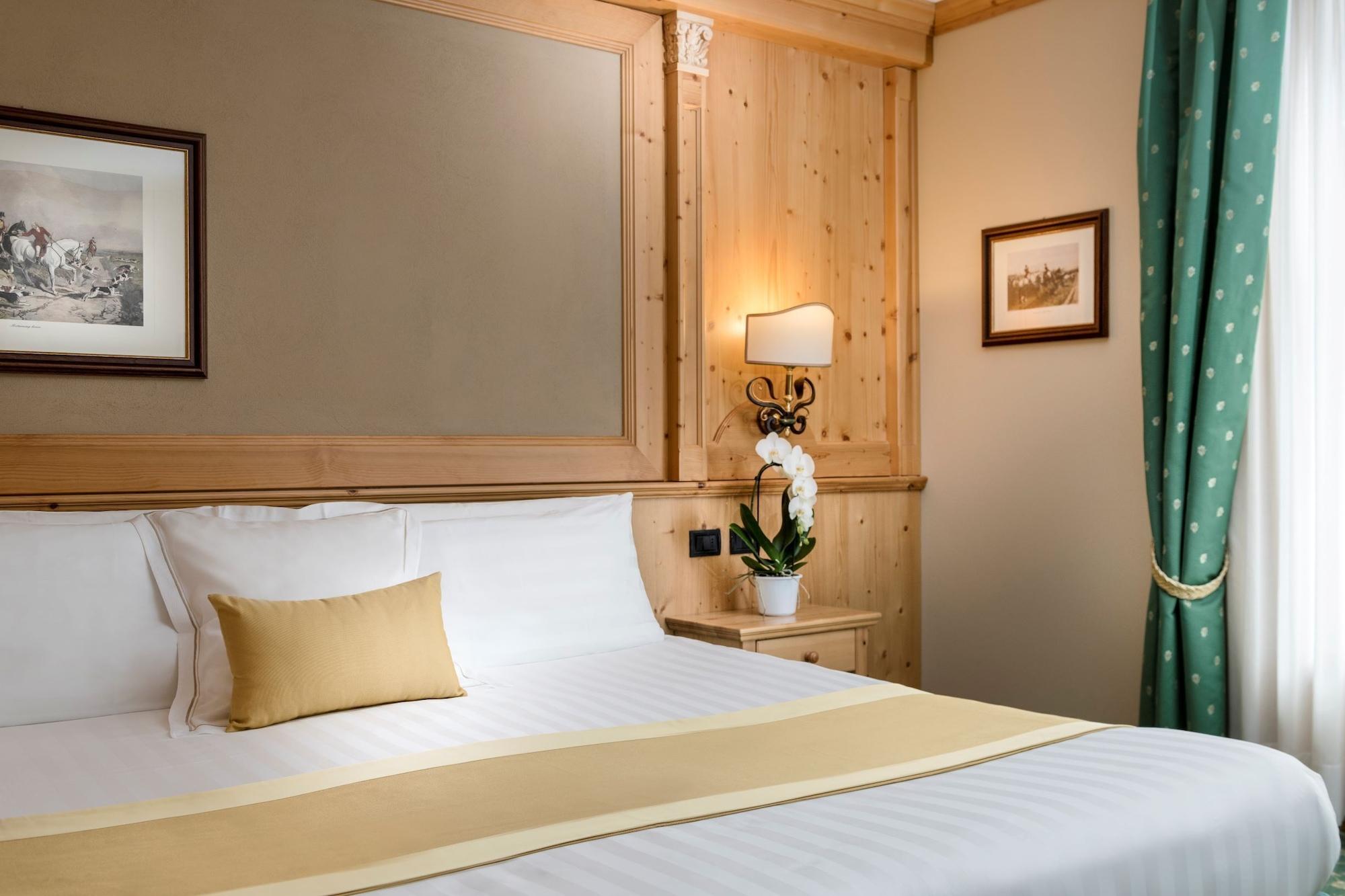Hotel Cristallo Bormio Bagian luar foto