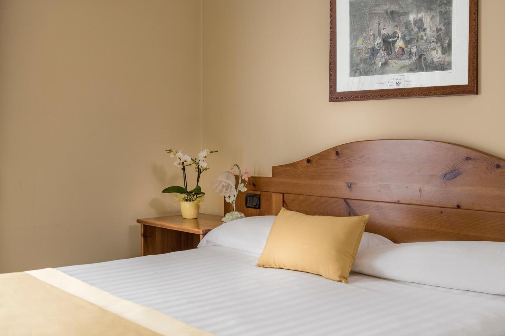 Hotel Cristallo Bormio Bagian luar foto