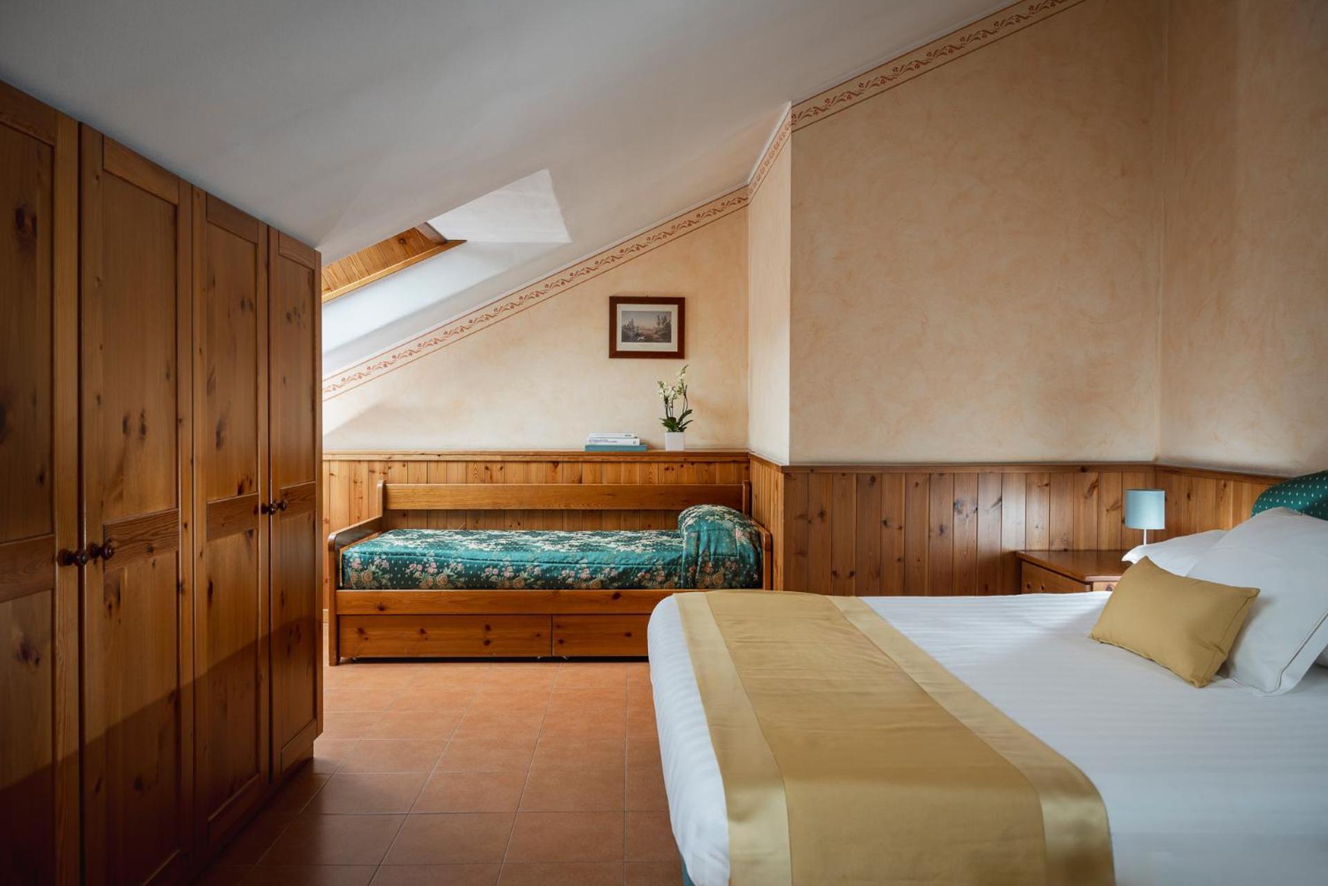 Hotel Cristallo Bormio Bagian luar foto