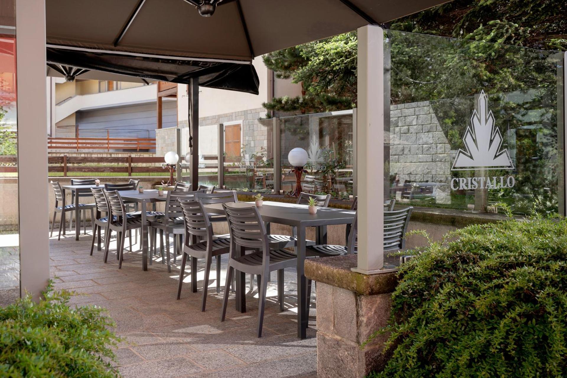 Hotel Cristallo Bormio Bagian luar foto